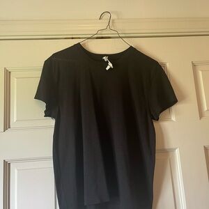 Lululemon Athletica Black Short Sleeve Tee